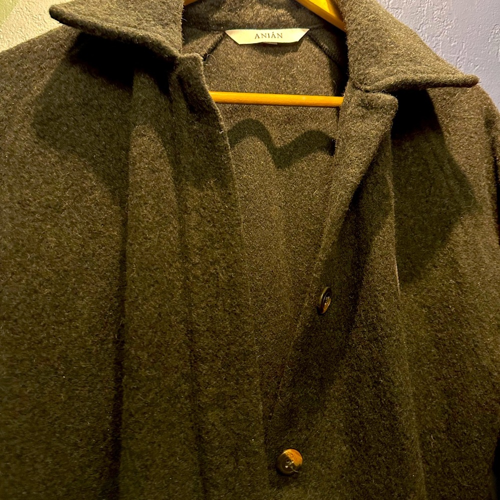 ANIAN loft coat
